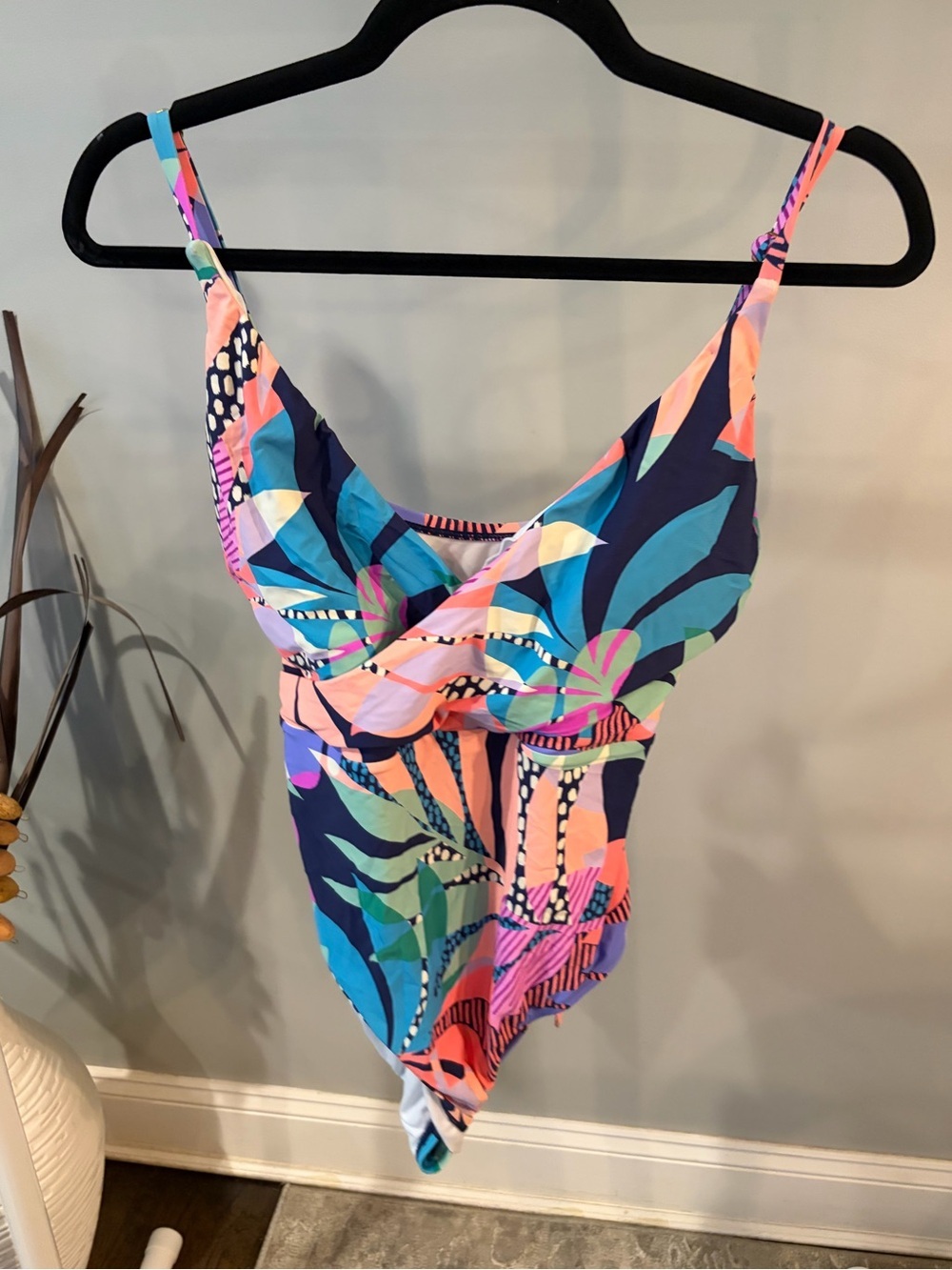 Freshwater Sash Crossover One-Piece Swimsuit size xl